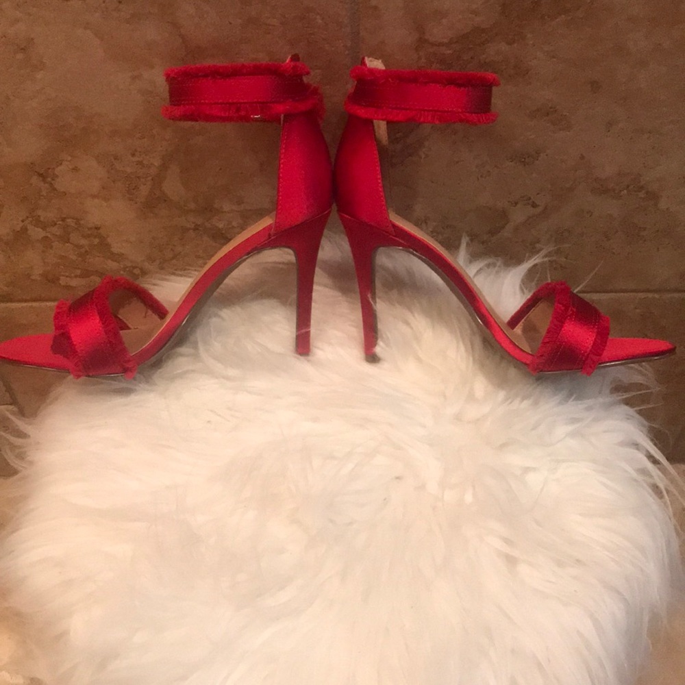 Red Heels - Picture 2 of 3